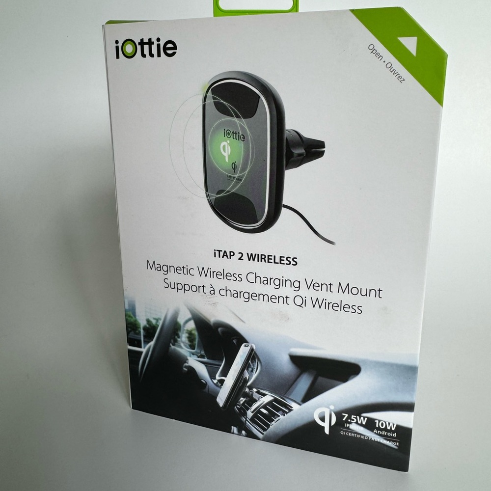 iOttie iTap 2
Wireless Car Mount and Wireless Charger in One